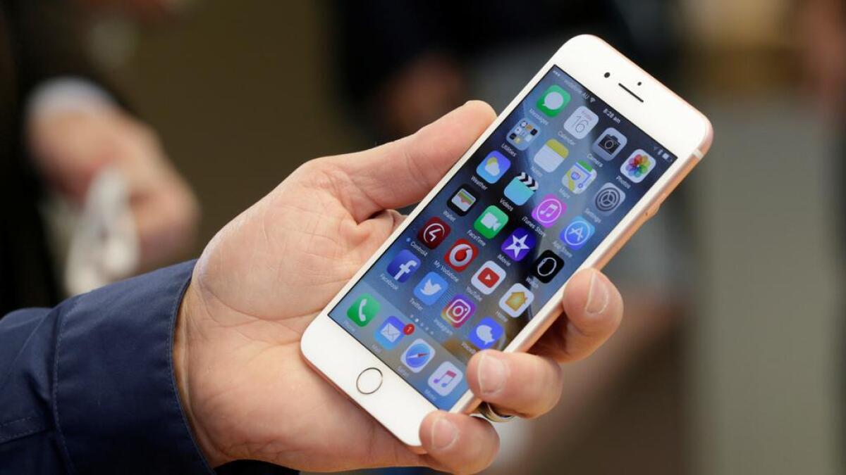 نرم افزارها و اپلیکیشن های کاربردی در دبی چیست؟