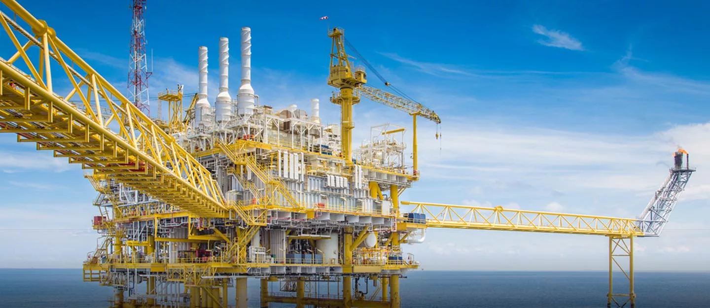 نقش صنعت نفت در دبی چیست