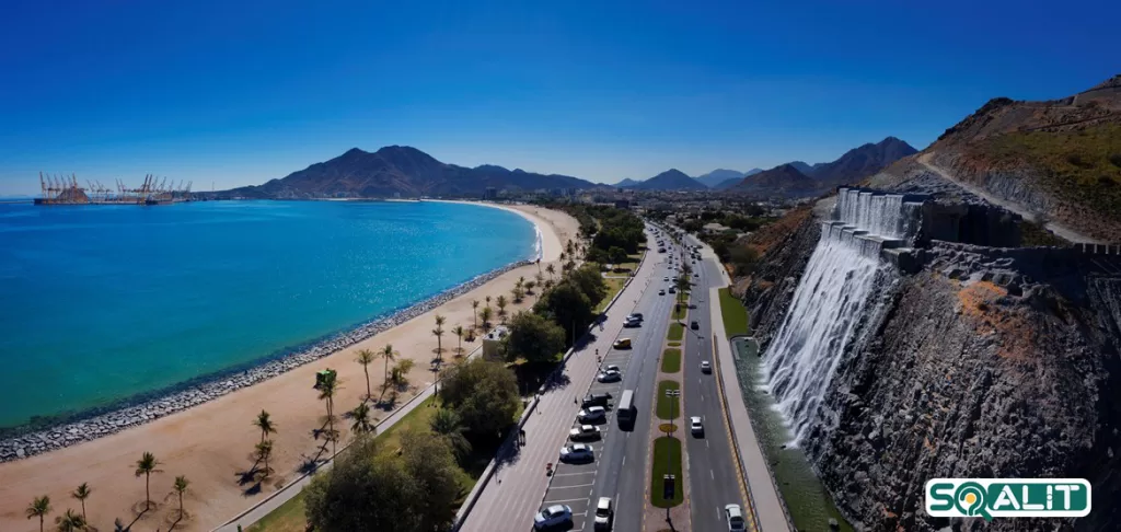 آمفی تئاتر و آبشار خورفکان