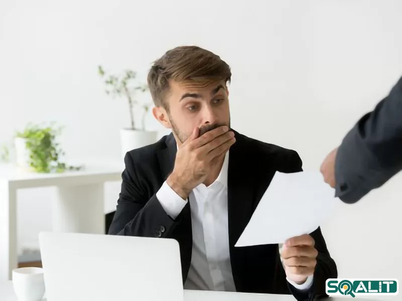 در چه صورت کارفرمای شما در امارات می‌تواند شما را از کار معلق کند