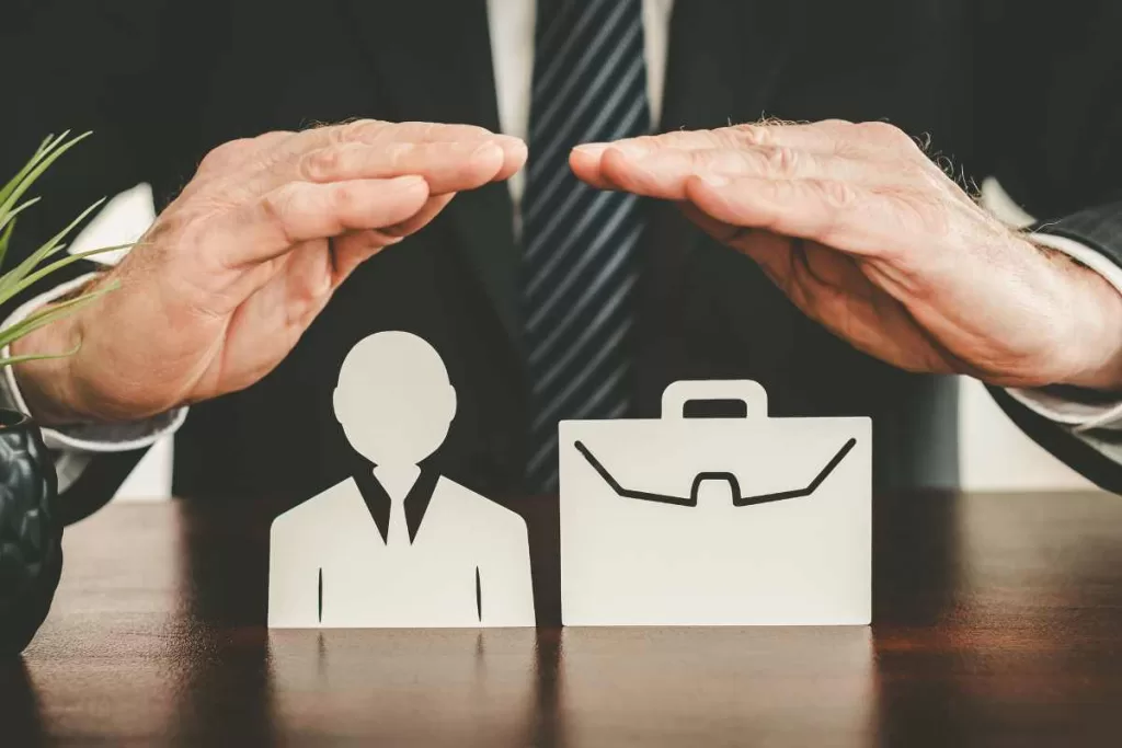 راهنمای کامل طرح بیمه بیکاری امارات متحده عربی